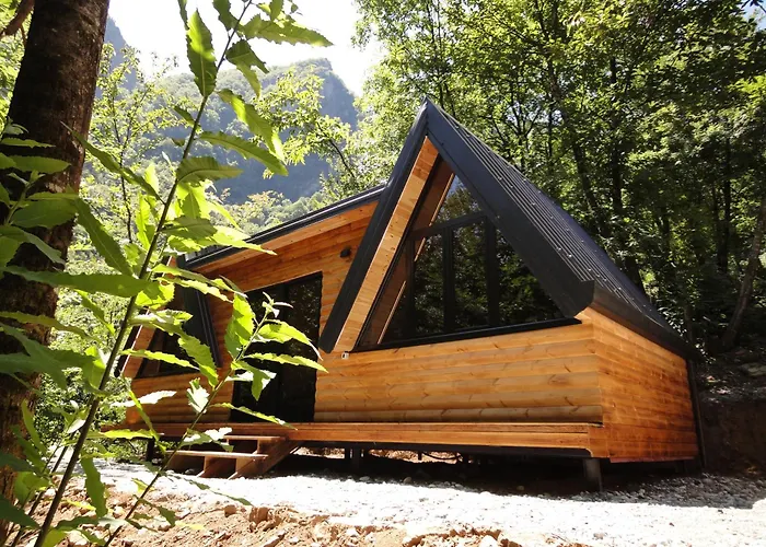 Villa\'S Gio Shala River